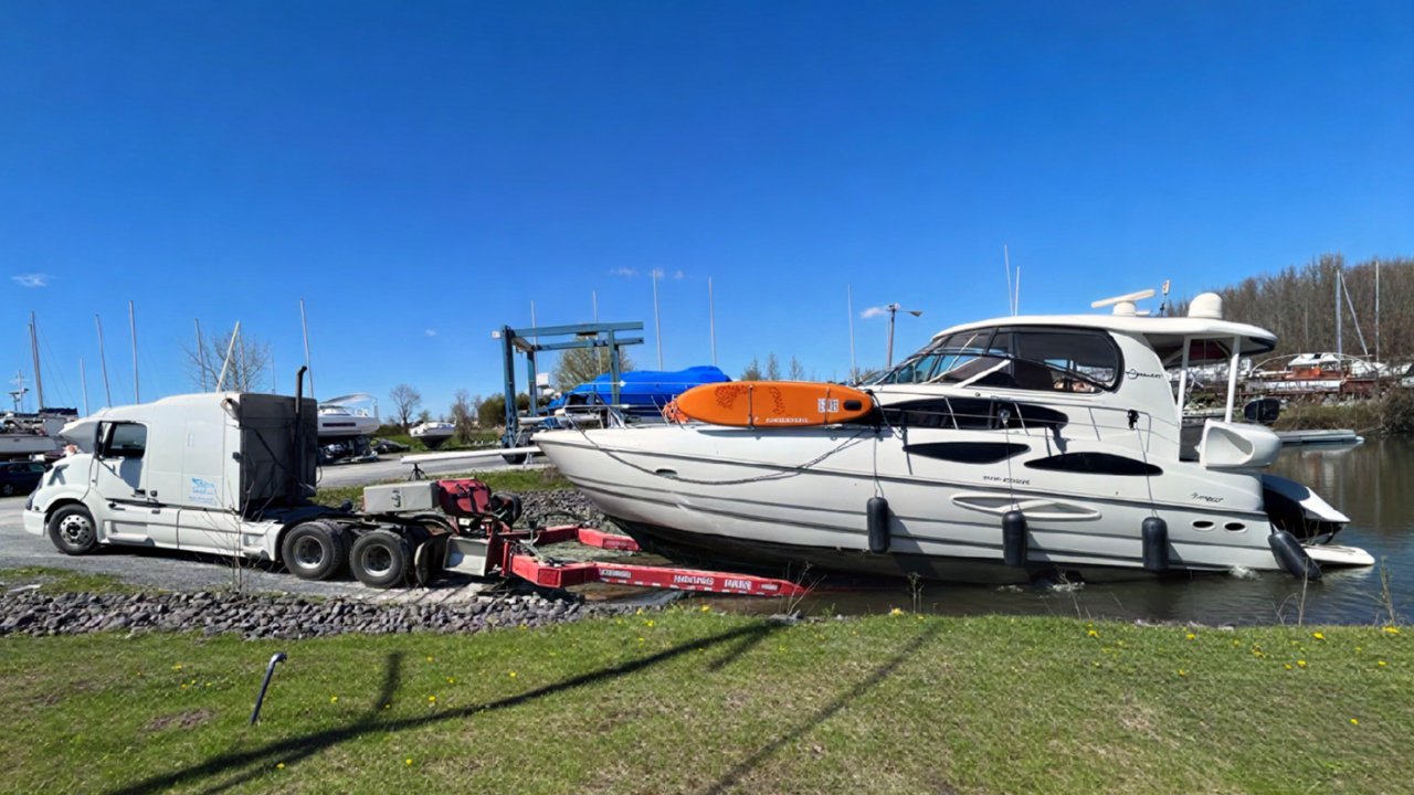 Cruiser Yacht 455